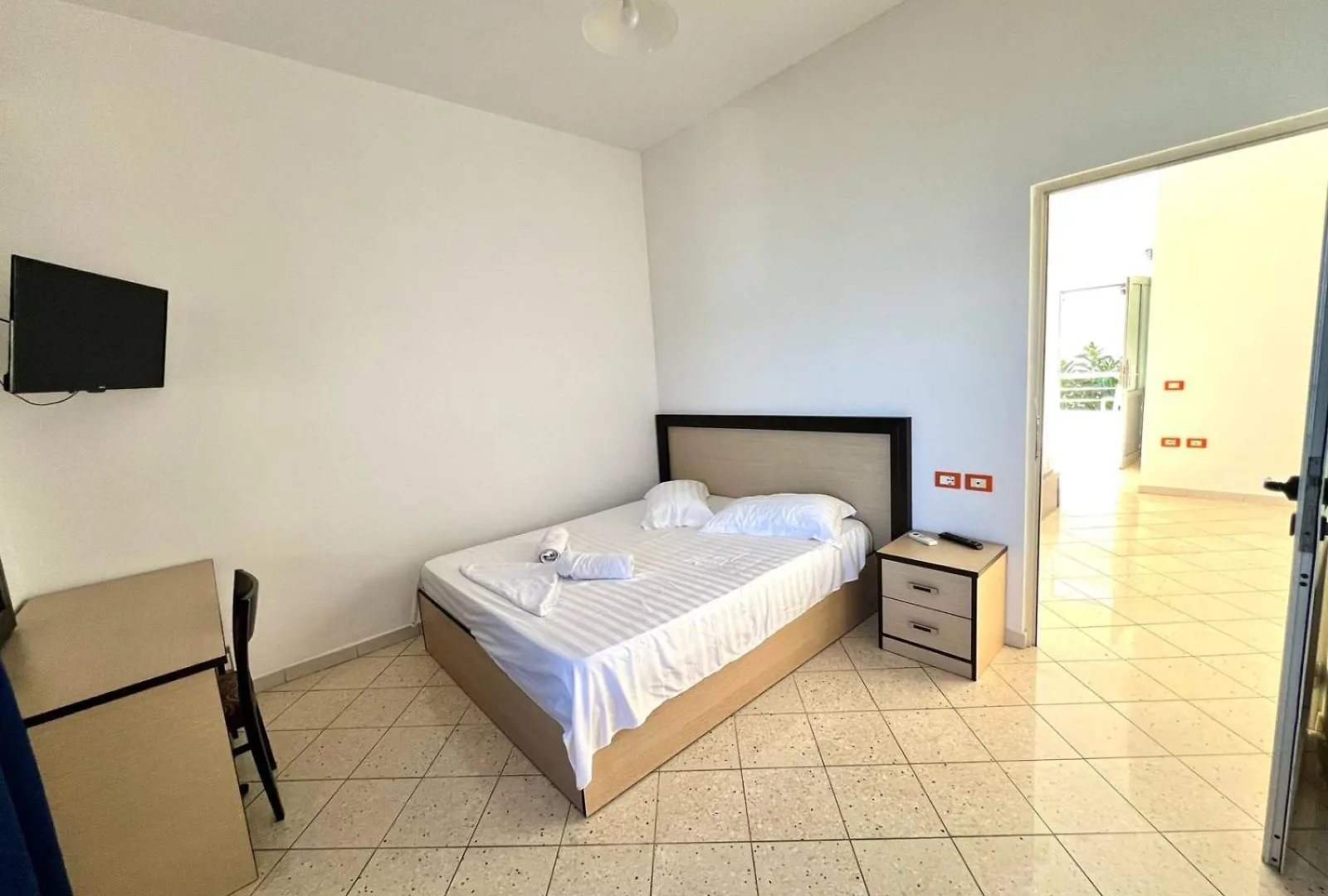 Hotel Jonufra Vlore