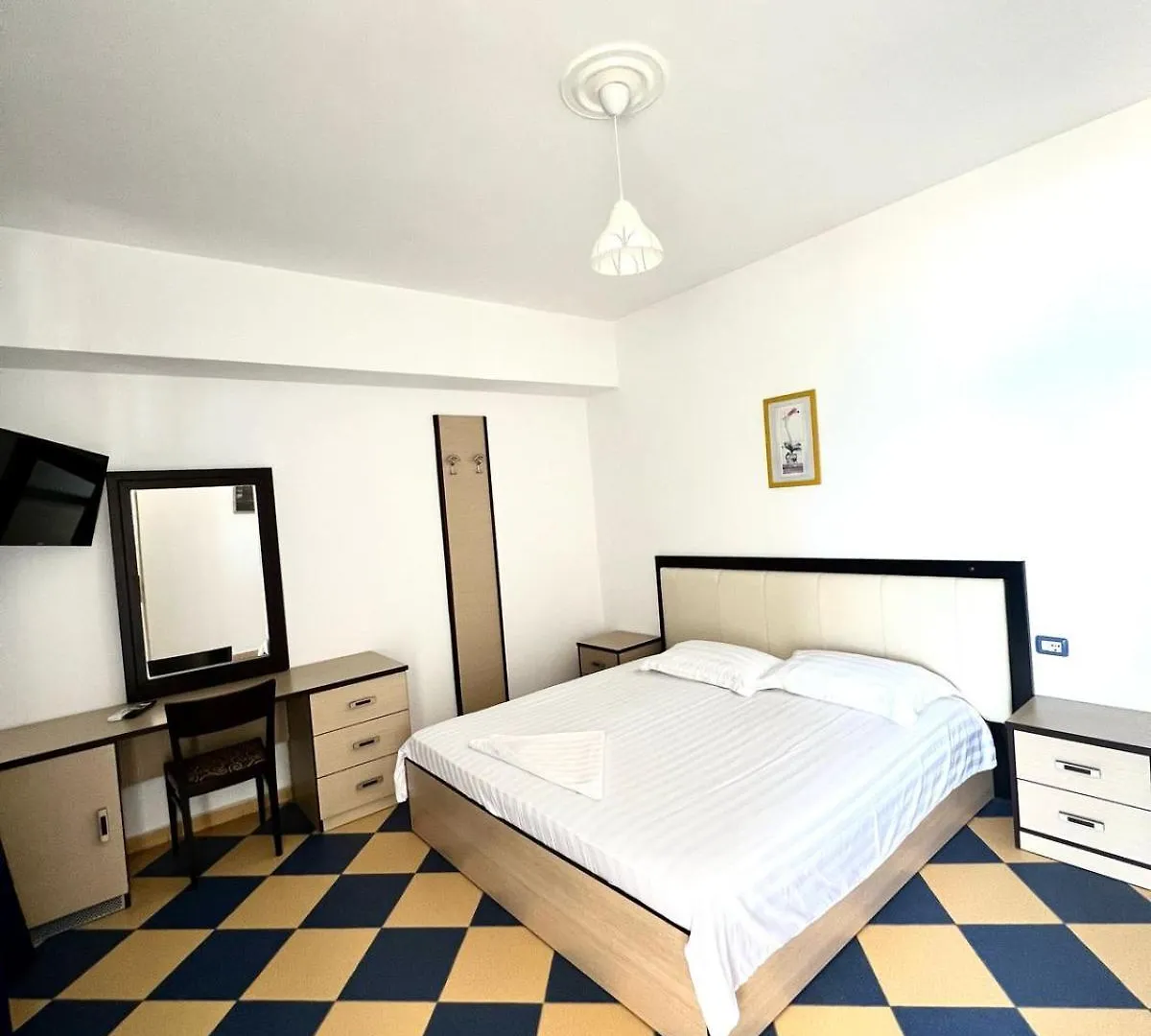 Hotel Jonufra Vlore