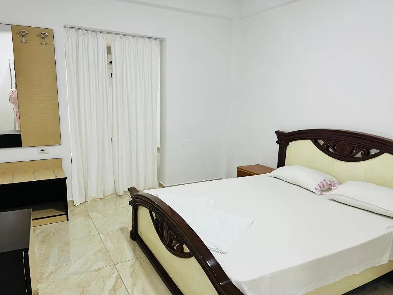 Hotel Jonufra Kanine Albania