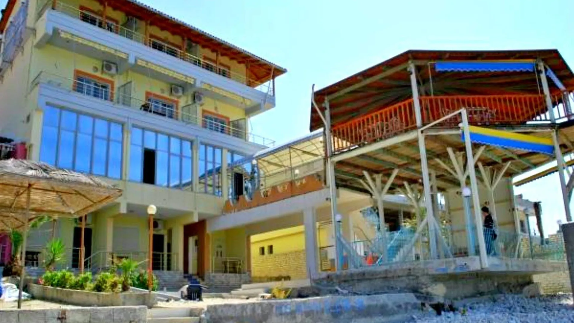 Hotel Jonufra Vlore